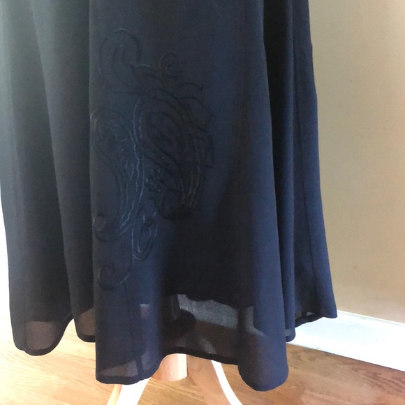 BLA PAISLEY EMBROIDERED GORED CREPE SKIRT - Picture 5 of 7